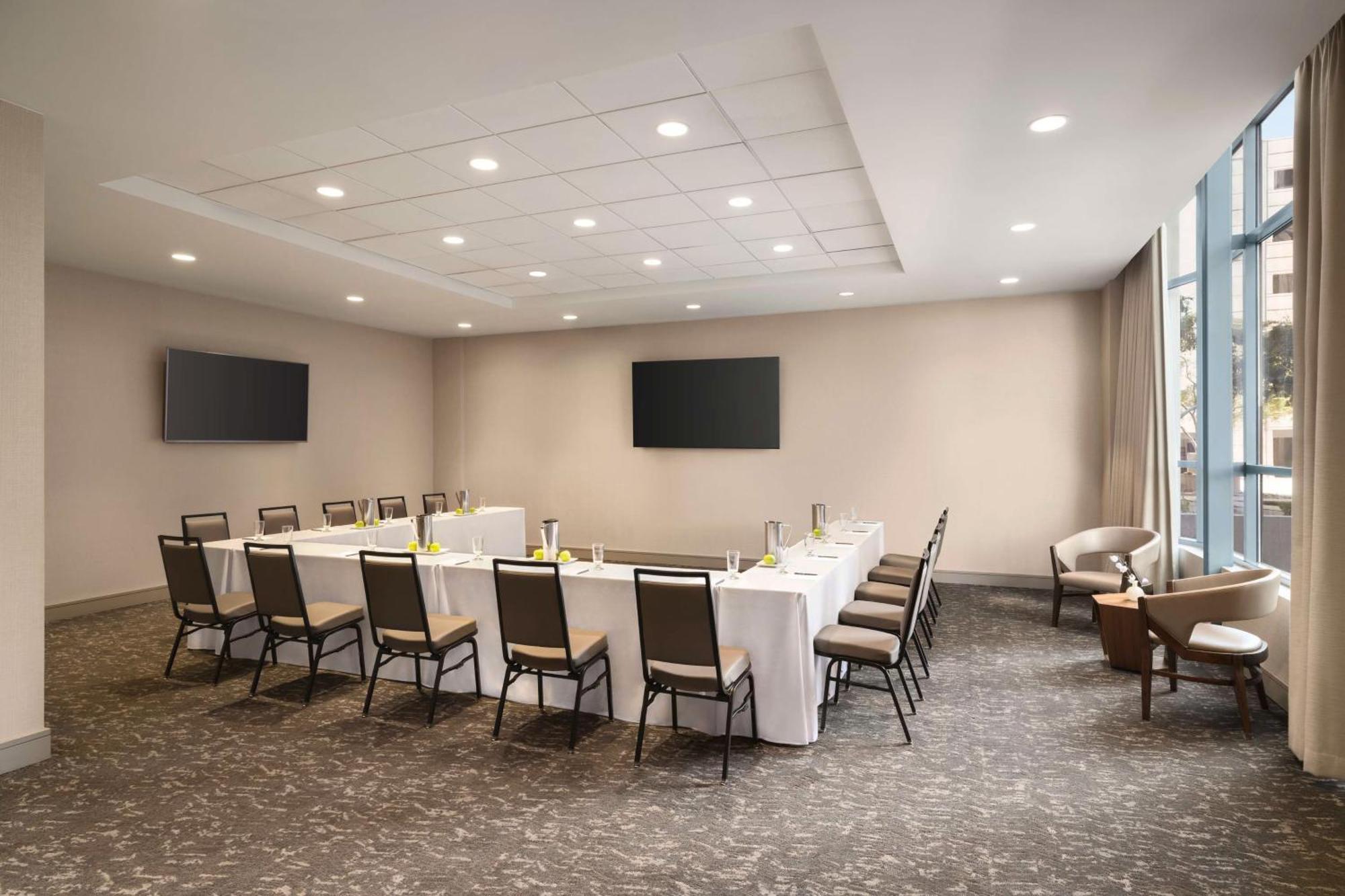 Embassy Suites By Hilton Phoenix Downtown North Εξωτερικό φωτογραφία